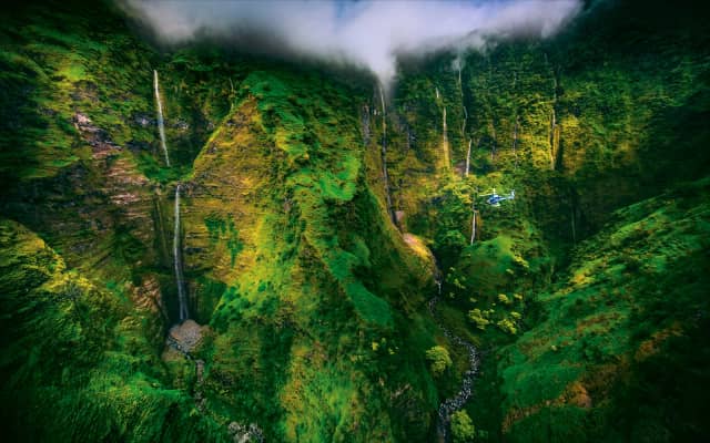 Blue Hawaiian Helicopters photo 3