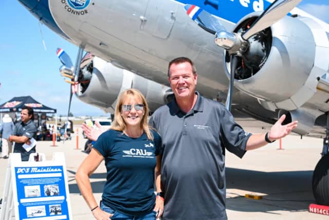DC-3 Mainliner photo 1