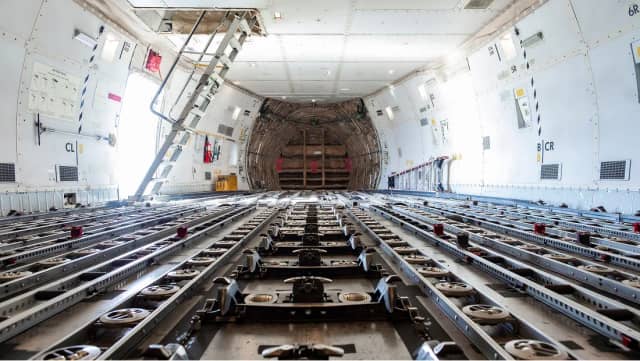 National air cargo photo 3