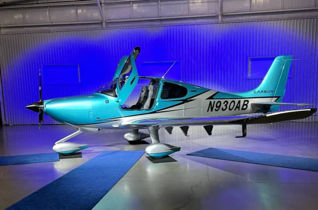 P6 Aviation photo 4