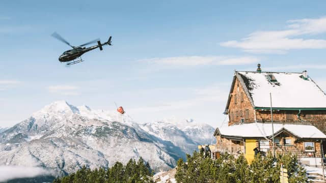 SENNAIR Helicopter photo 3