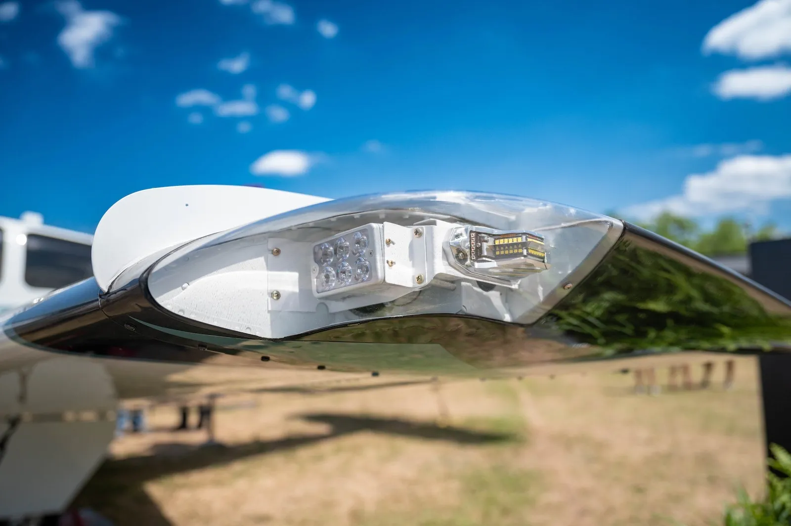 Whelen Aerospace Technologies