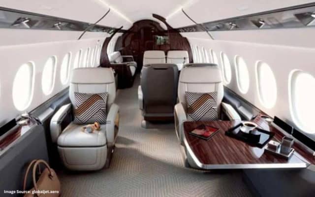 Global Jet photo 2