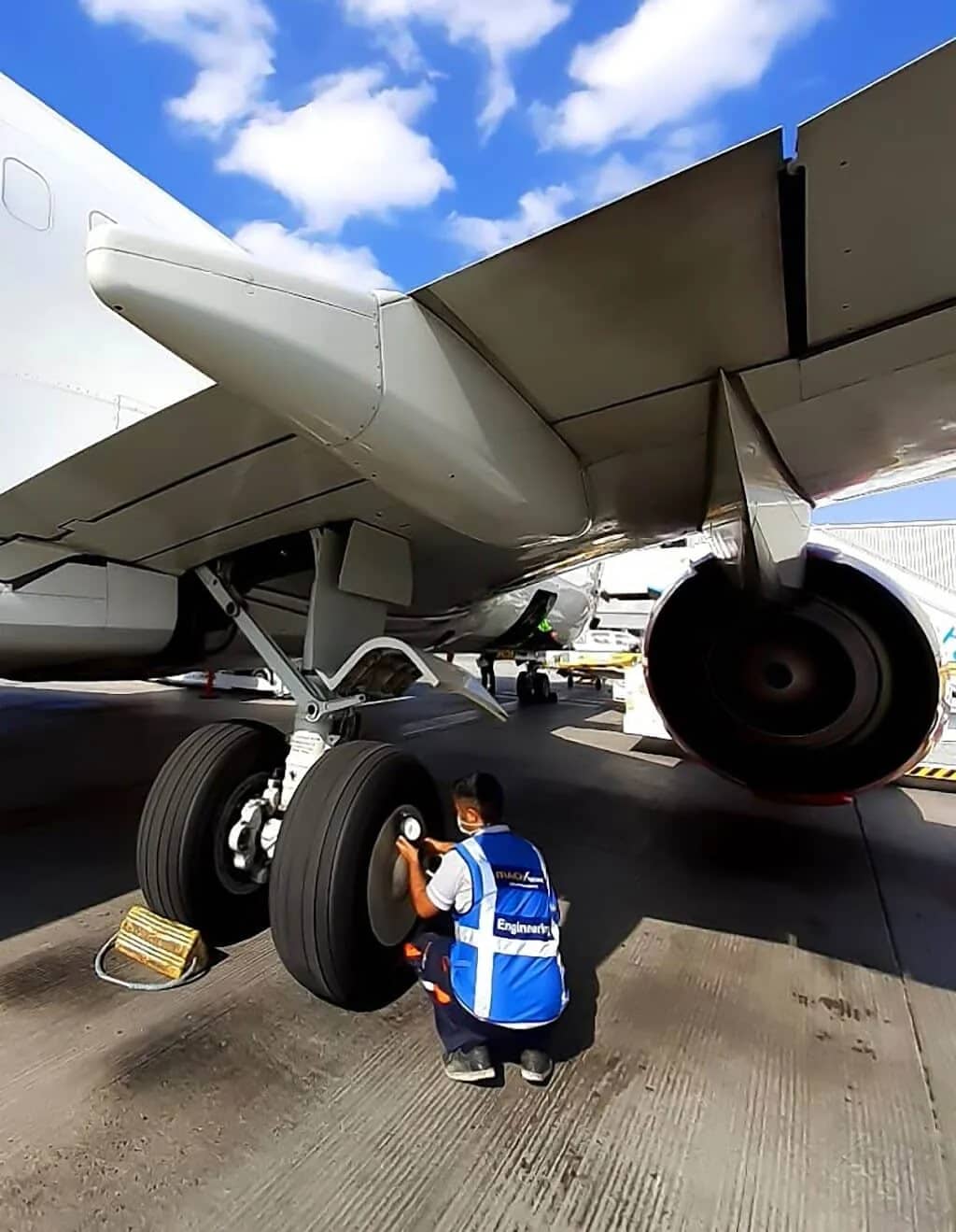 MACH TECHNIK Aircraft Maintenance