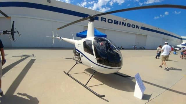 Robinson Helicopter photo 2