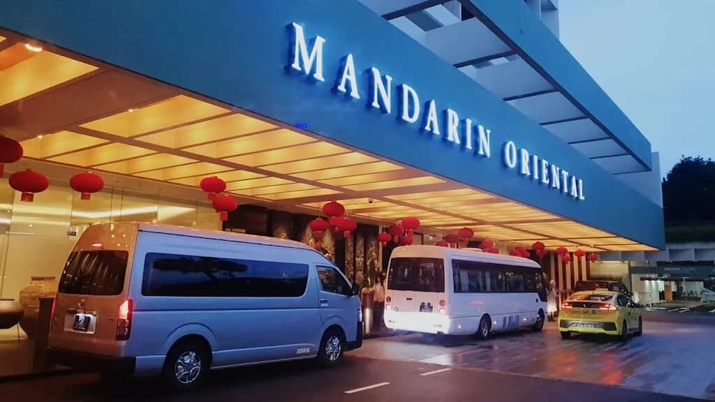 Platinum Maxi Cab & Limousine Services