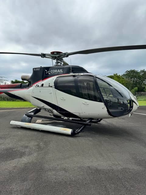 Corail Helicopter photo 2