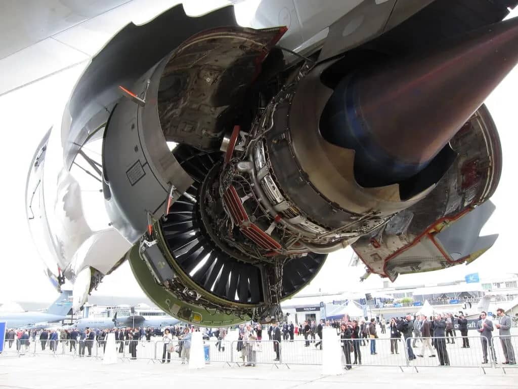 GEnx-2B67 engines
