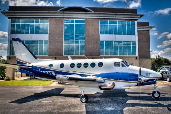 Contour Aviation photo 4