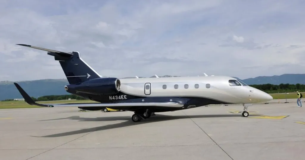 Neymar's Embraer Legacy 450