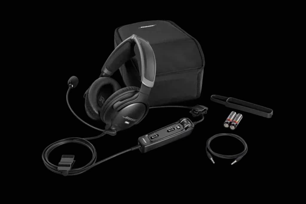 Wired vs Bluetooth Aviation Headsets