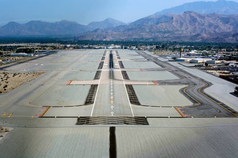 Palm Springs International Airport runway