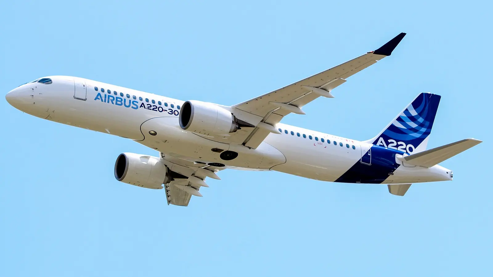 Airbus A220-300 vs Boeing 737 MAX 7: Comparison