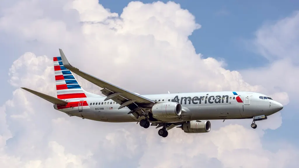 American Airlines CEO Meets Trump on Air Traffic Control Modernization