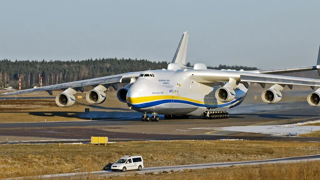 Antonov An-225 Mriya: The Story of the World's Largest Aircraft