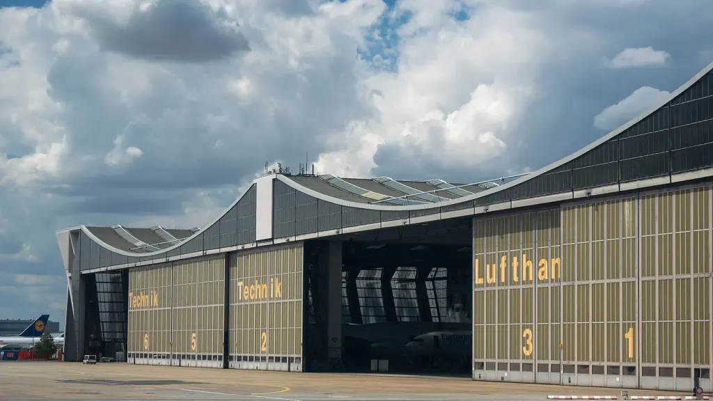 Best Aircraft Maintenance Companies: Top MRO Providers