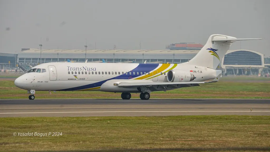 China's C909 Jet Hits First International Flight