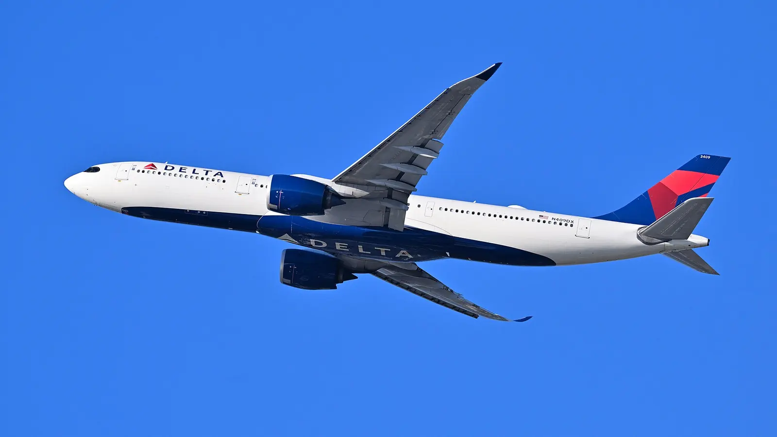 Delta Strikes Back: Seattle-Rome and Barcelona Routes Counter Alaska Airlines' Expansion