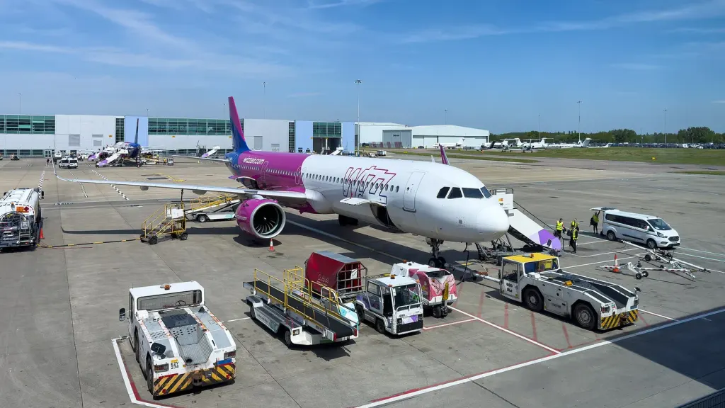 Luton Airport Expansion Approved: Economic Growth Meets Environmental Controversy