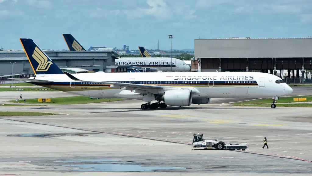 SIA Engineering Extends Service Agreement with Parent Firm Singapore Airlines