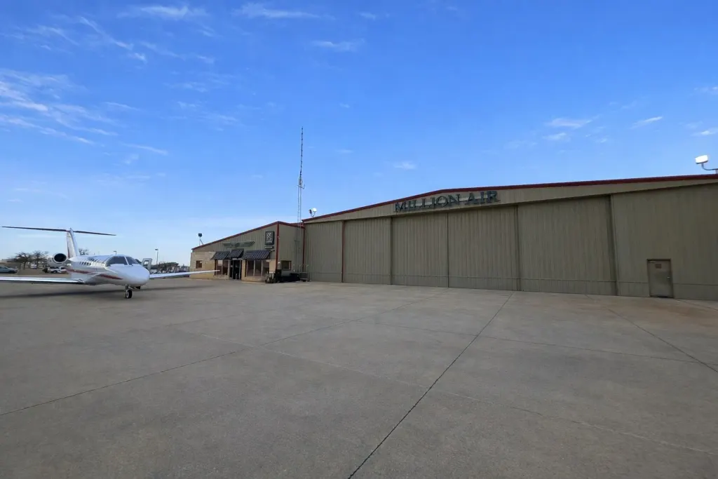 Million Air Lubbock: photo 1