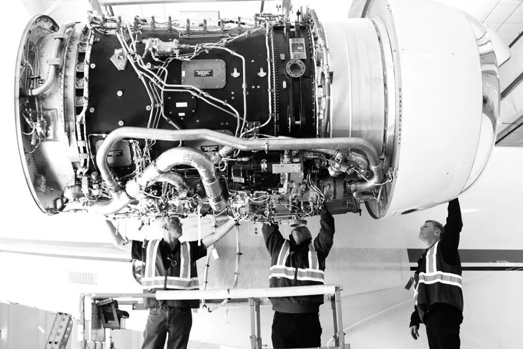 West Star Aviation: photo 1