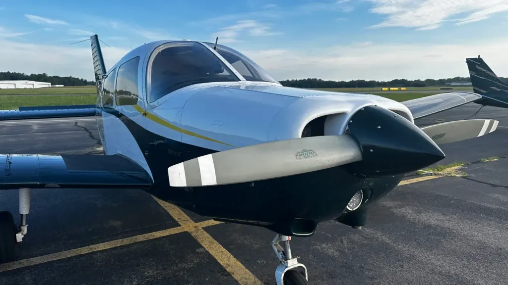 East Coast Aero Club - Bedford: photo 1