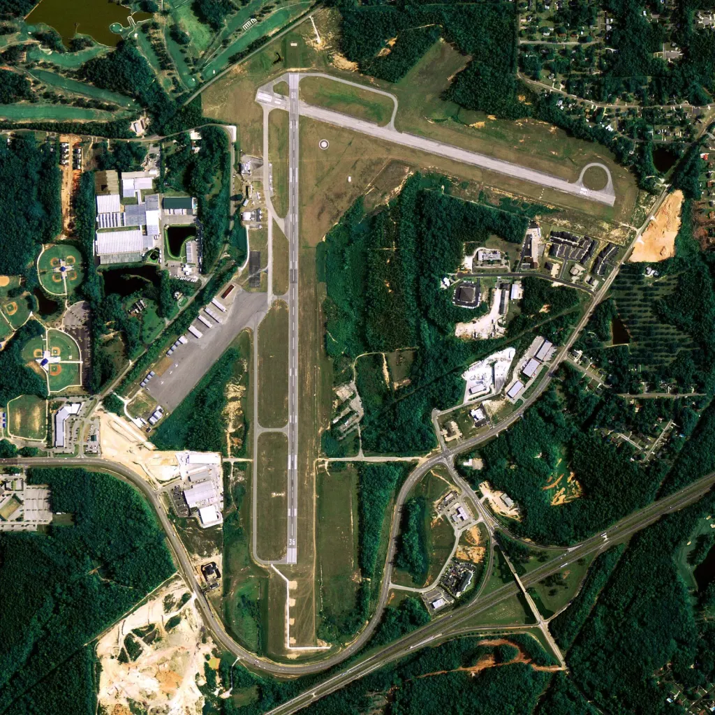 Auburn University Aviation, Auburn University Regional Airport (KAUO): photo 1