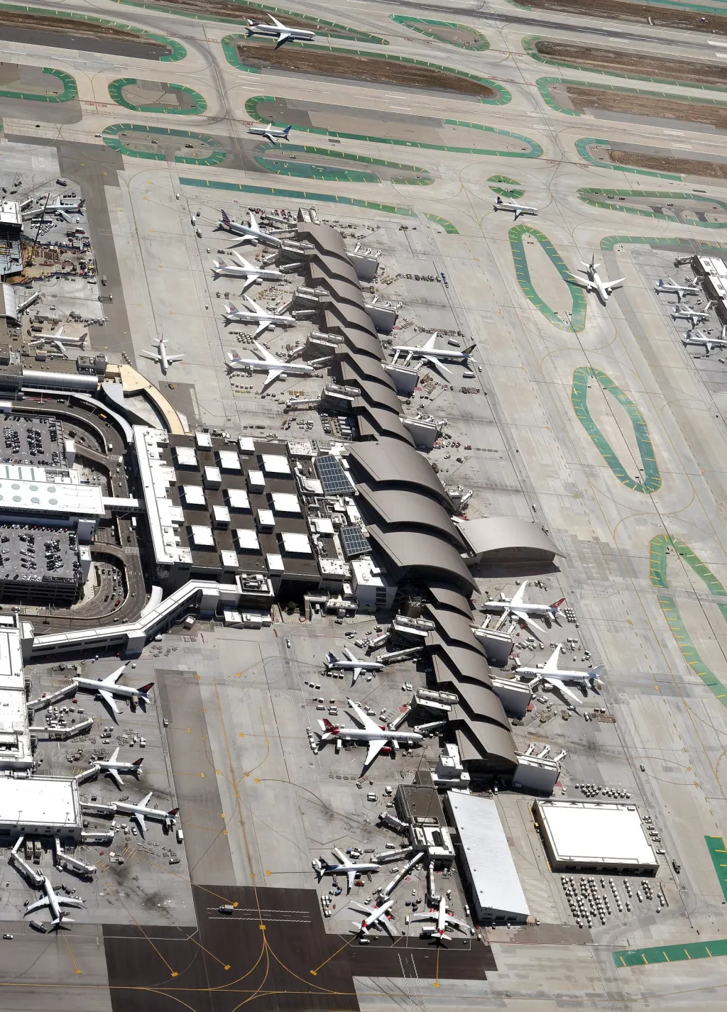 Signature Hartford, Bradley International Airport (KBDL)