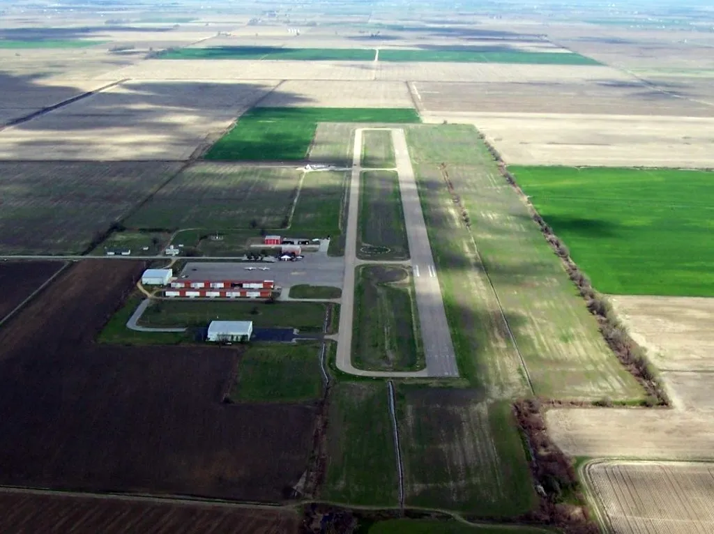 North Delta Aviation, Blytheville Municipal Airport (KHKA): photo 1