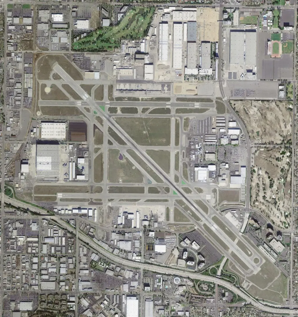 Signature Long Beach, Long Beach Airport, Daugherty Field (KLGB)