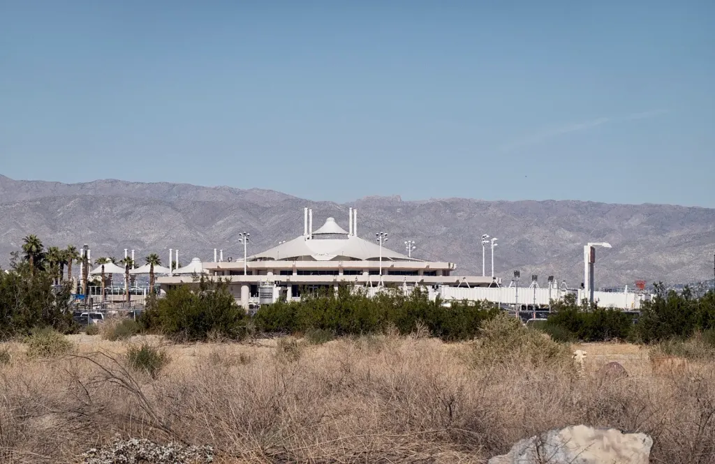 Signature Palm Springs, Palm Springs International Airport (KPSP)