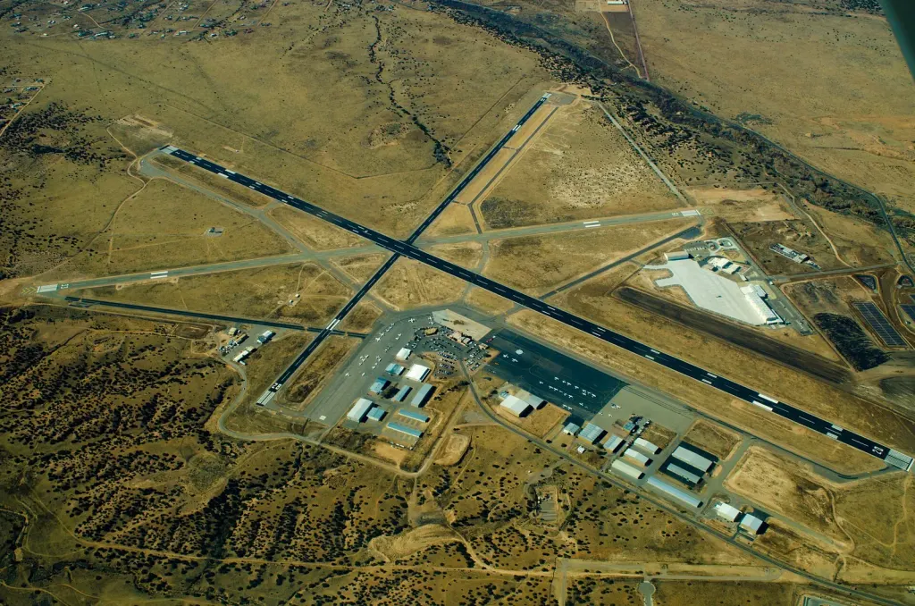 Signature Santa Fe, Santa Fe Municipal Airport (KSAF)