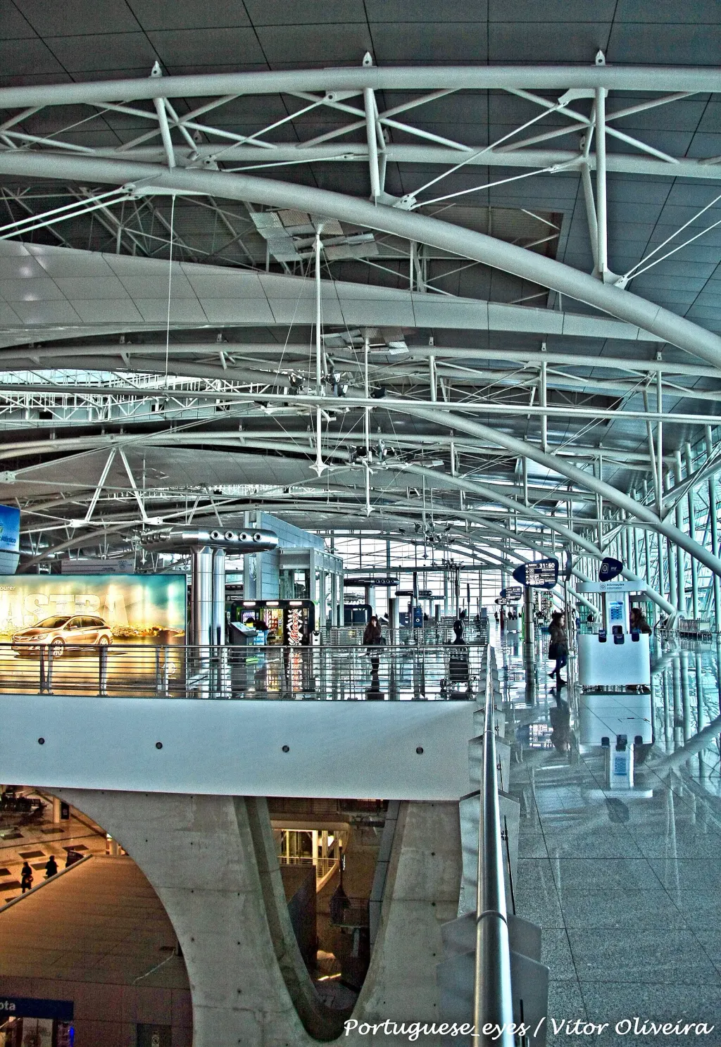 Universal Aviation Porto, Porto Francisco Sá Carneiro Airport (LPPR): photo 1