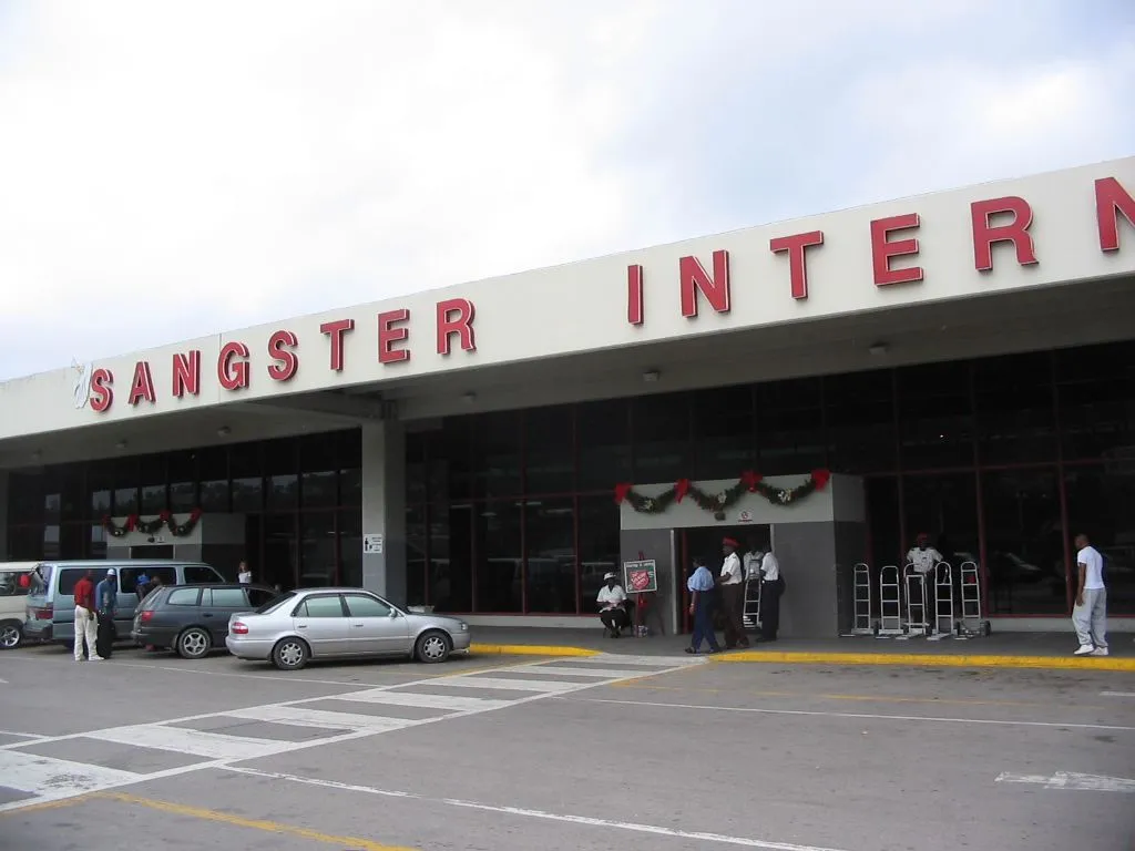 Signature Montego Bay, Sangster International Airport (MKJS): photo 1