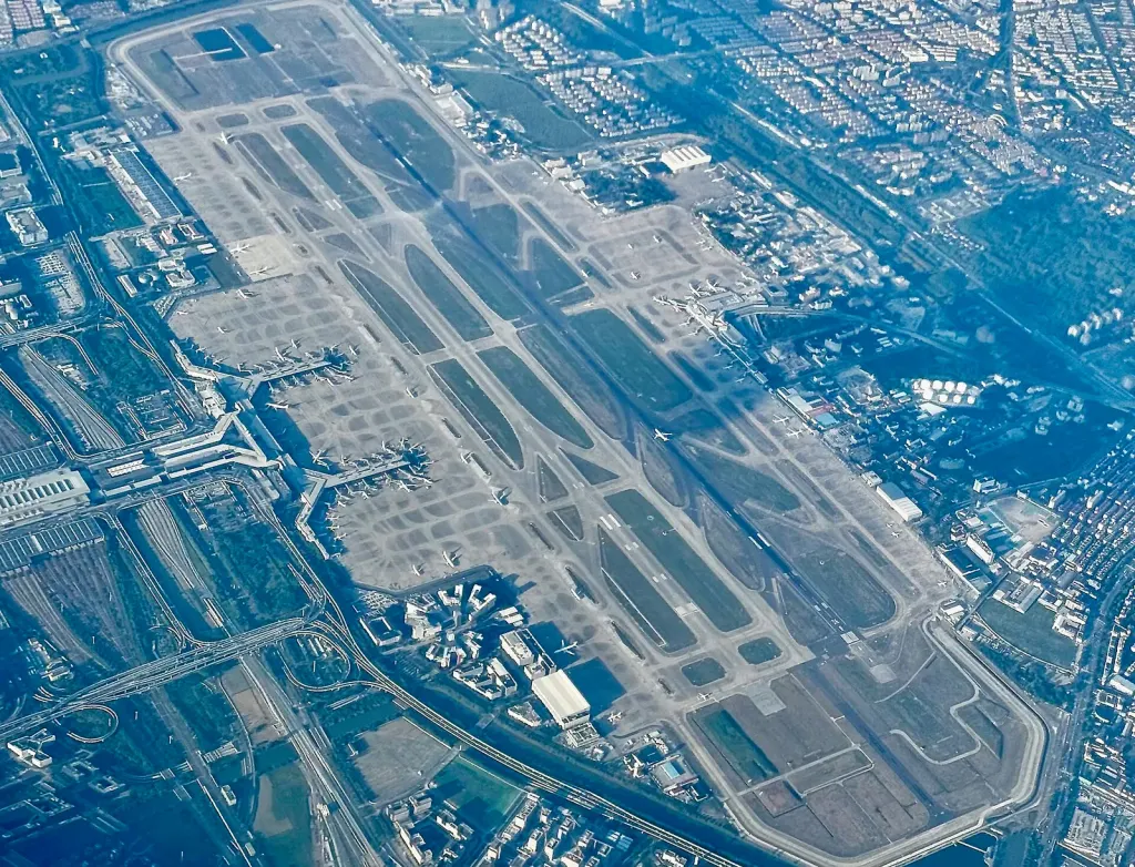 Universal Aviation Shanghai Hongqiao, Shanghai Hongqiao International Airport (ZSSS)
