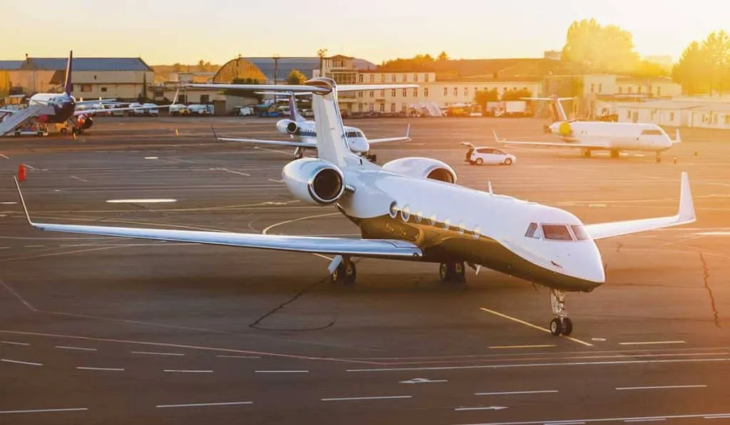 Fixed Base Operators (FBOs) in London's Private Jet Airports