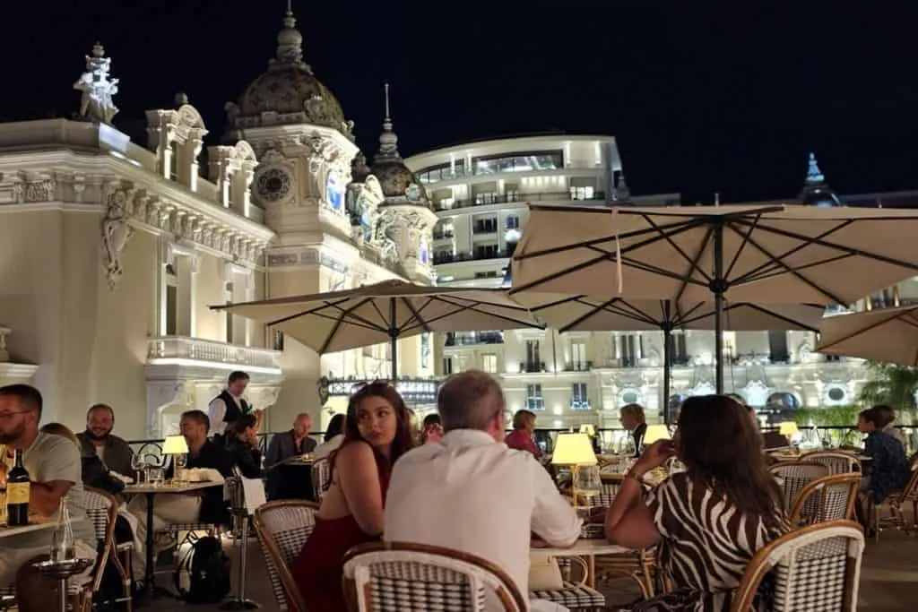 cafe de paris