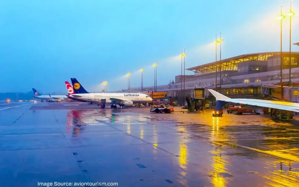 Hamburg Airport: photo 1