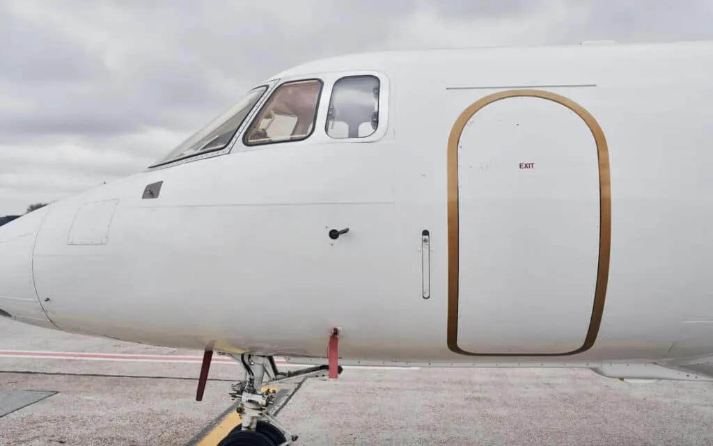 Detail the Jet's Exterior