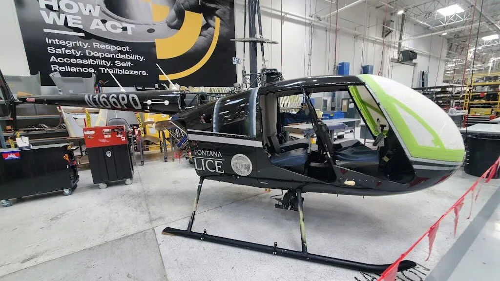 Robinson Helicopter Company: photo 1