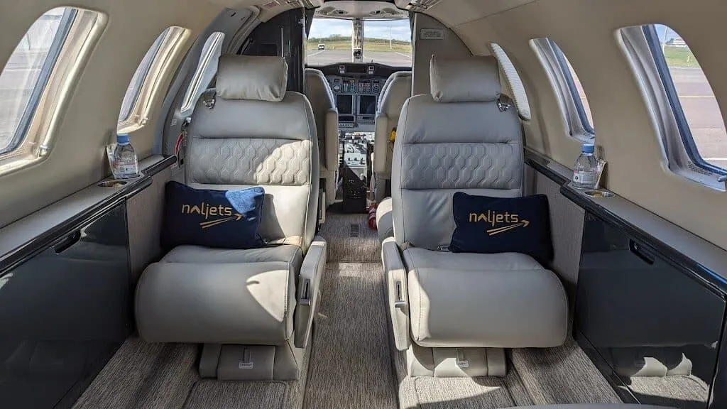 NALjets: photo 1