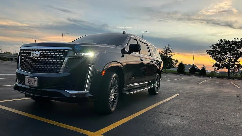 Level Up Limo - Chicago Luxury Limos and Chauffeur Service: photo 1