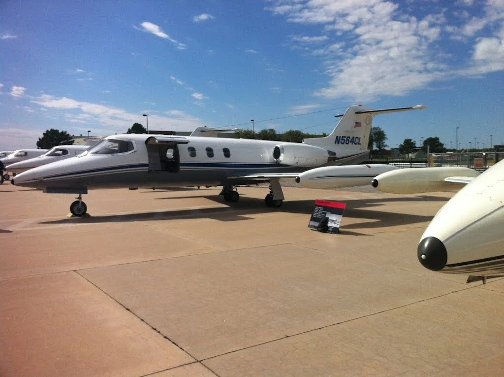 Bombardier Learjet: photo 1