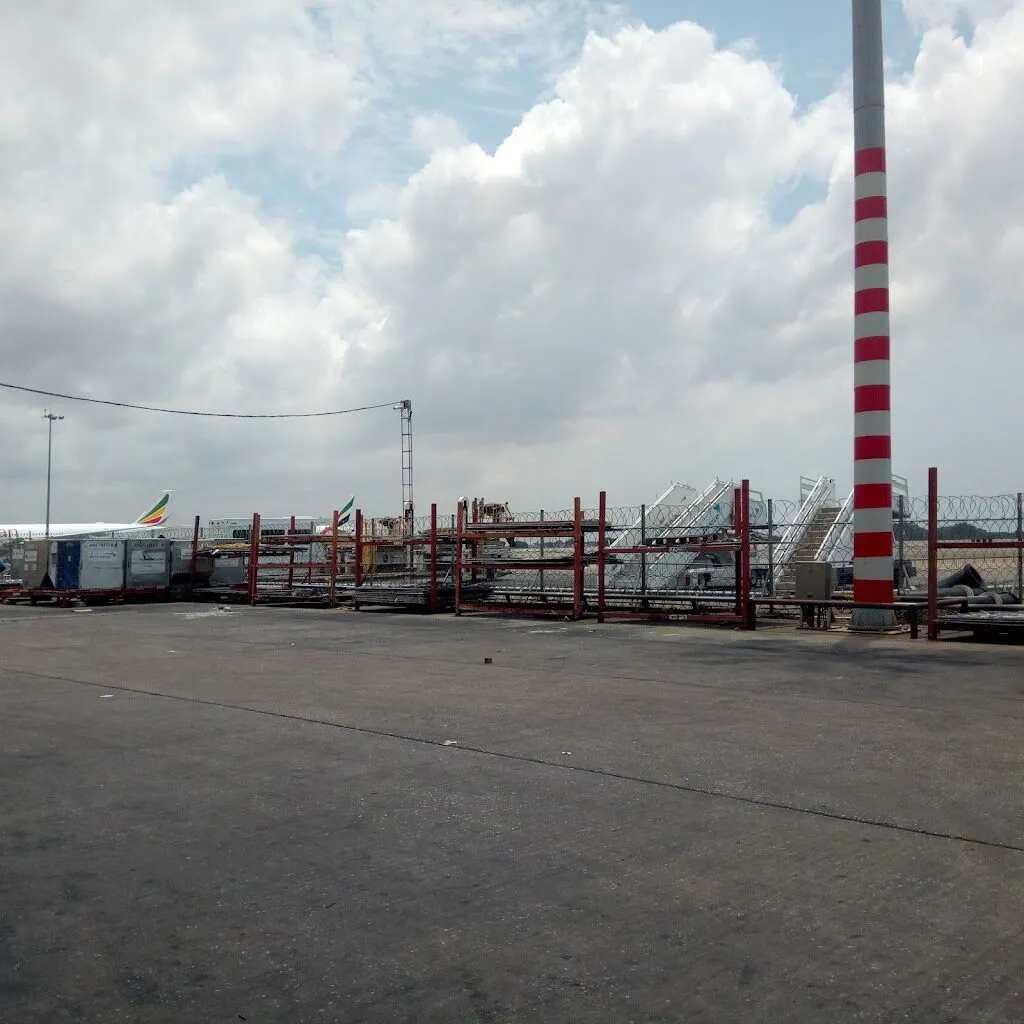 Aviance Ghana: photo 1
