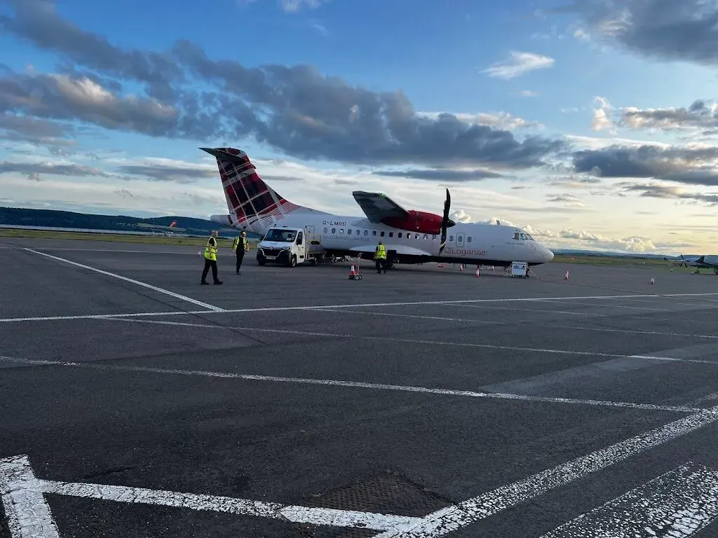 Dundee Airport Aviation Services: photo 1