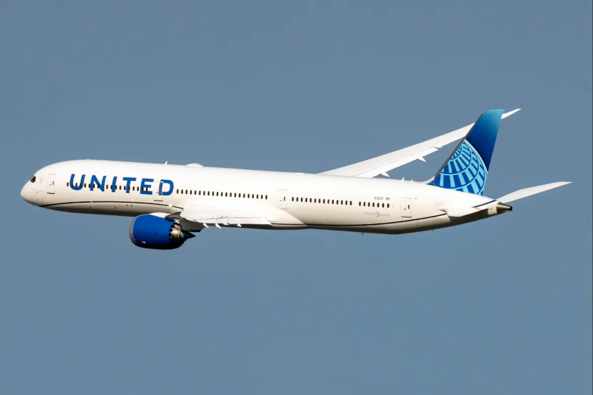 Airline Weekly