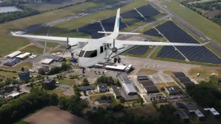 EVIA AERO