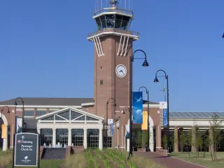 Million Air Alexandria, Alexandria International Airport (KAEX)