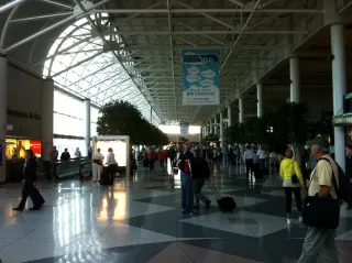 Modern Aviation Charlotte, Charlotte Douglas International Airport (KCLT)
